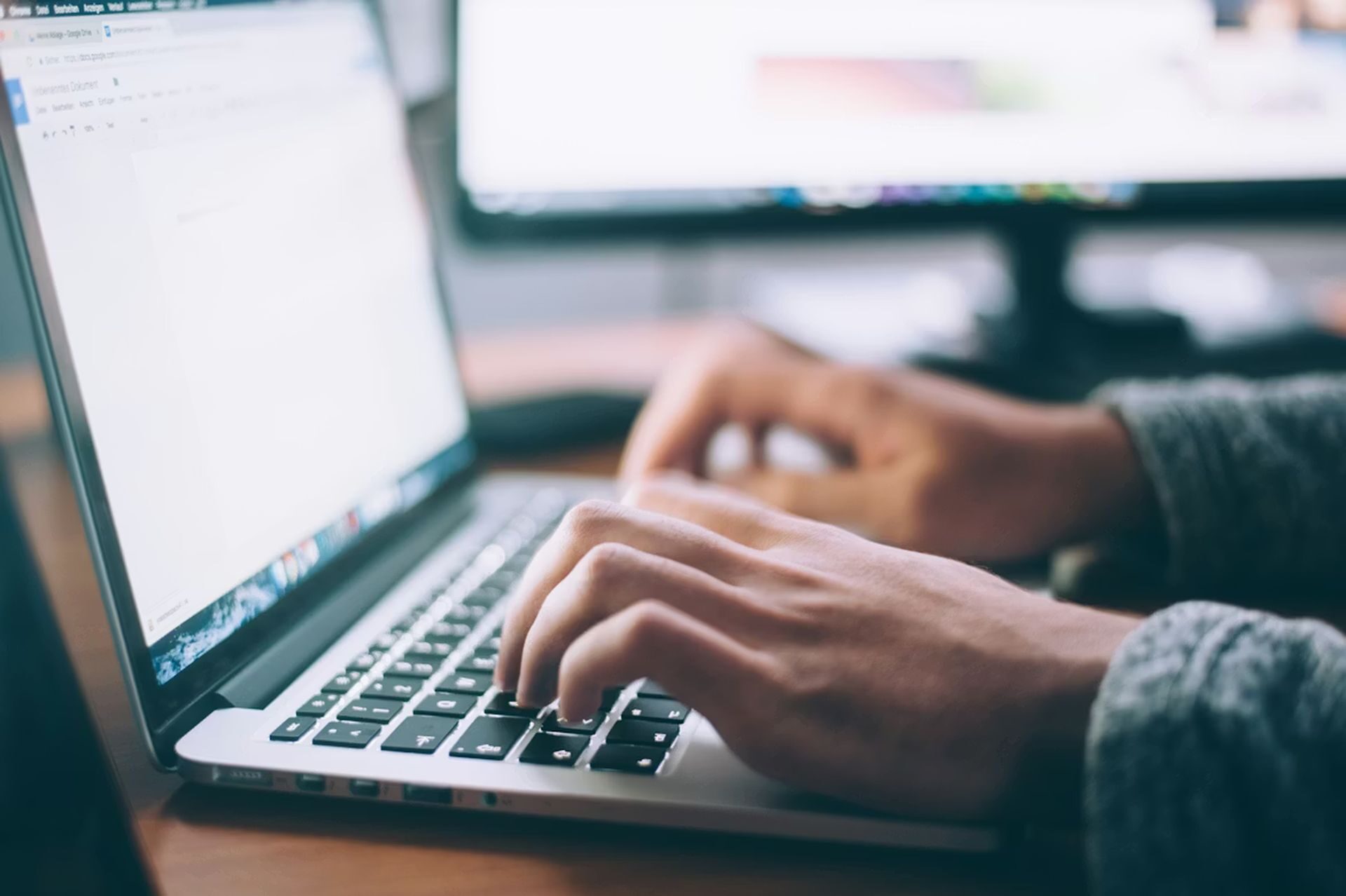 Simple ways to use CRMs for organizing daily real estate tasks