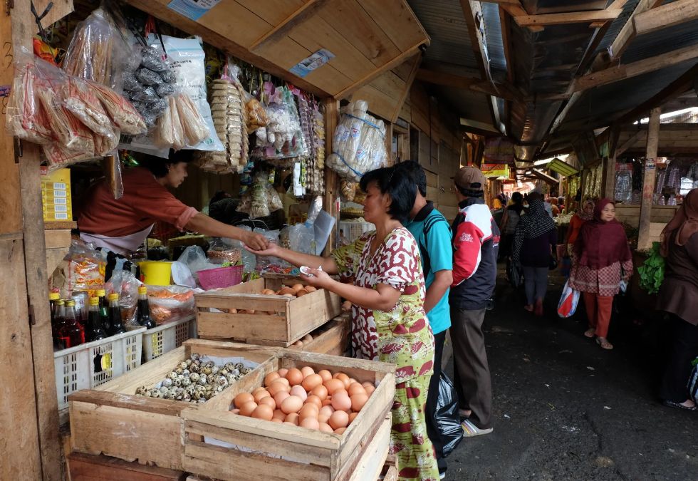 Buying Fresh Produce From Local Markets