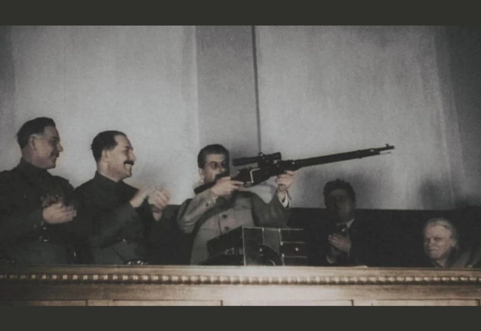 Read the Room, Comrade
