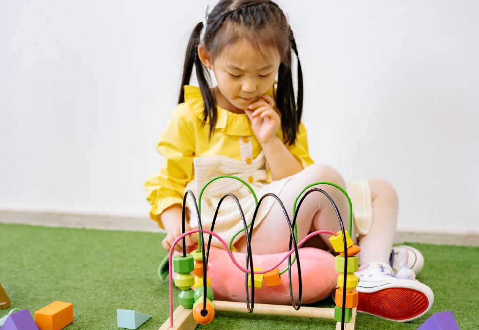 Simple Toys That Encourage Imagination